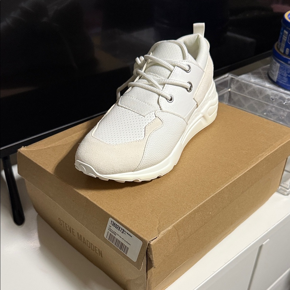 Steve Madden Cream Casual Sneakers